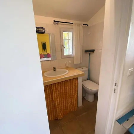 488-sanary Sur - Rez De Jardin Dans Propriete Privee Au Calme Mae-9814 *